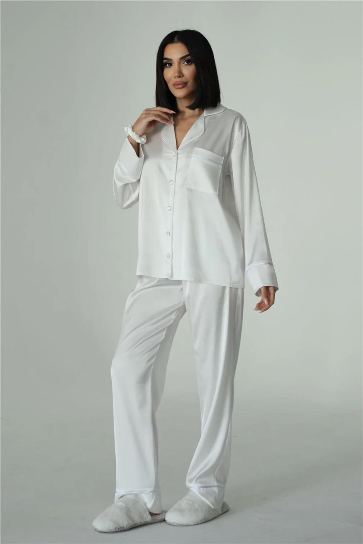 muvv's® Beyaz Saten Pijama Takımı