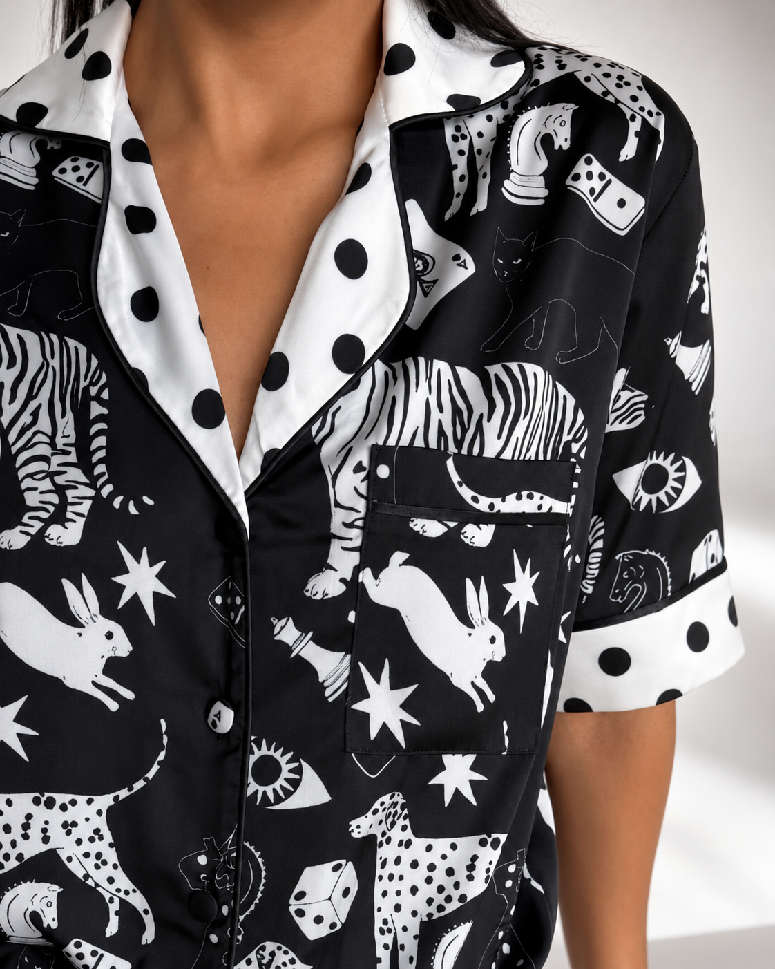 muvv's ® Siyah Beyaz Safari Desenli Saten Pijama Takımı