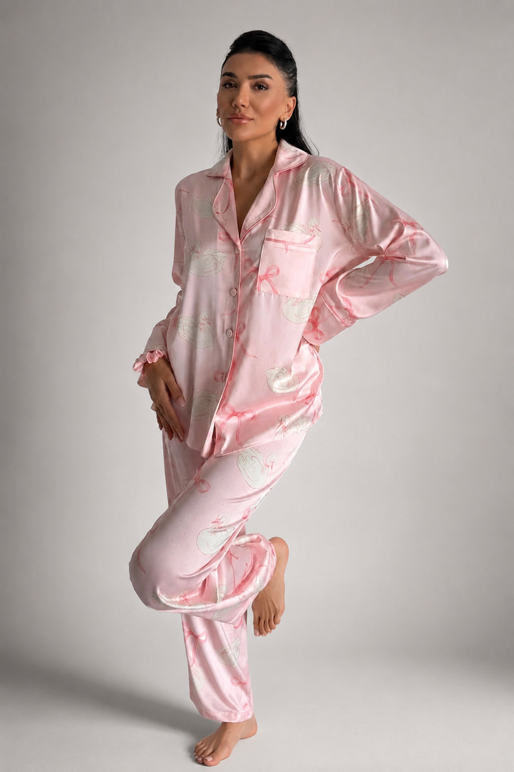 muvv's ® Kuğu Desenli Pudra Saten Pijama Takımı