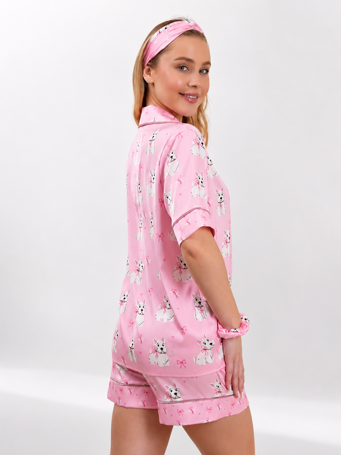muvv's ® Fiyonk Desenli Kısa Saten Pijama Takımı